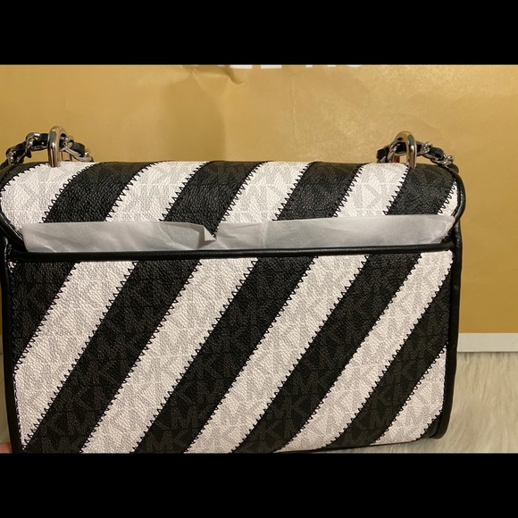 Michael Kors Flap Shoulder Bag in Black Multi - Picture 5 of 9